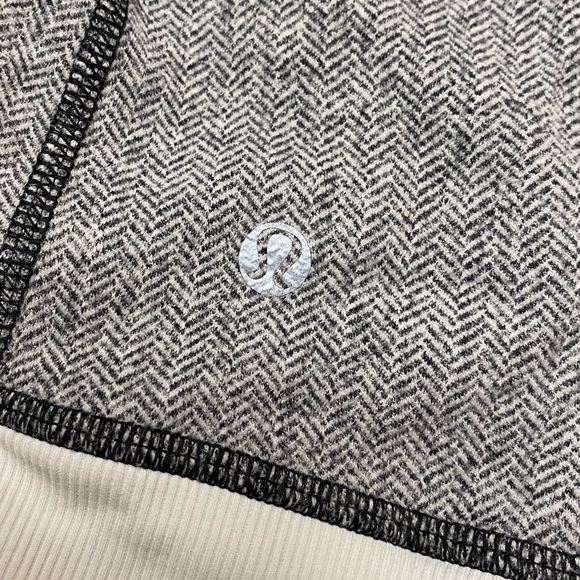 Lululemon Be Present Jacket in Heathered Herringbone Size 10 VGUC - Picture 9 of 15